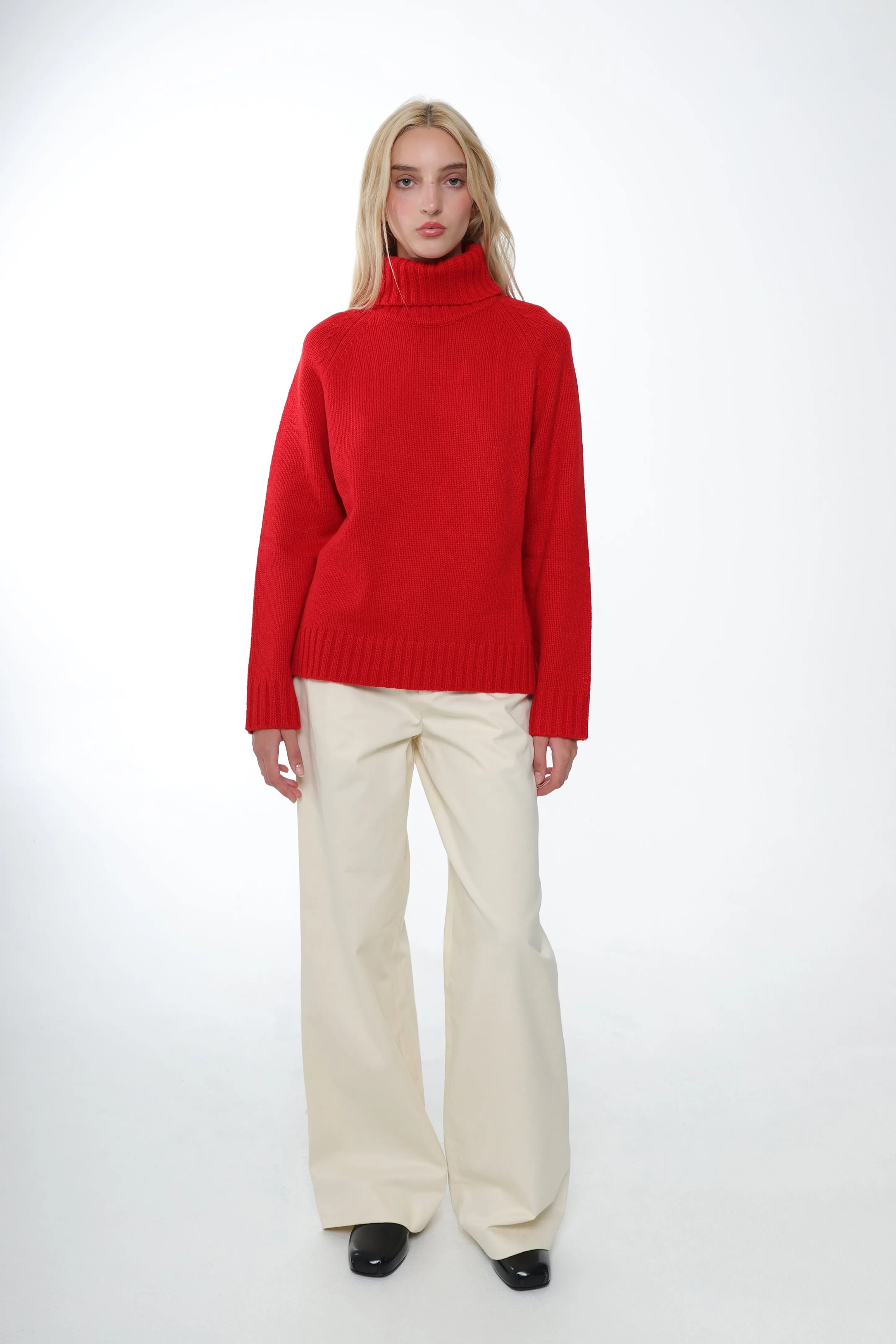GUMS SWEATER IN RED