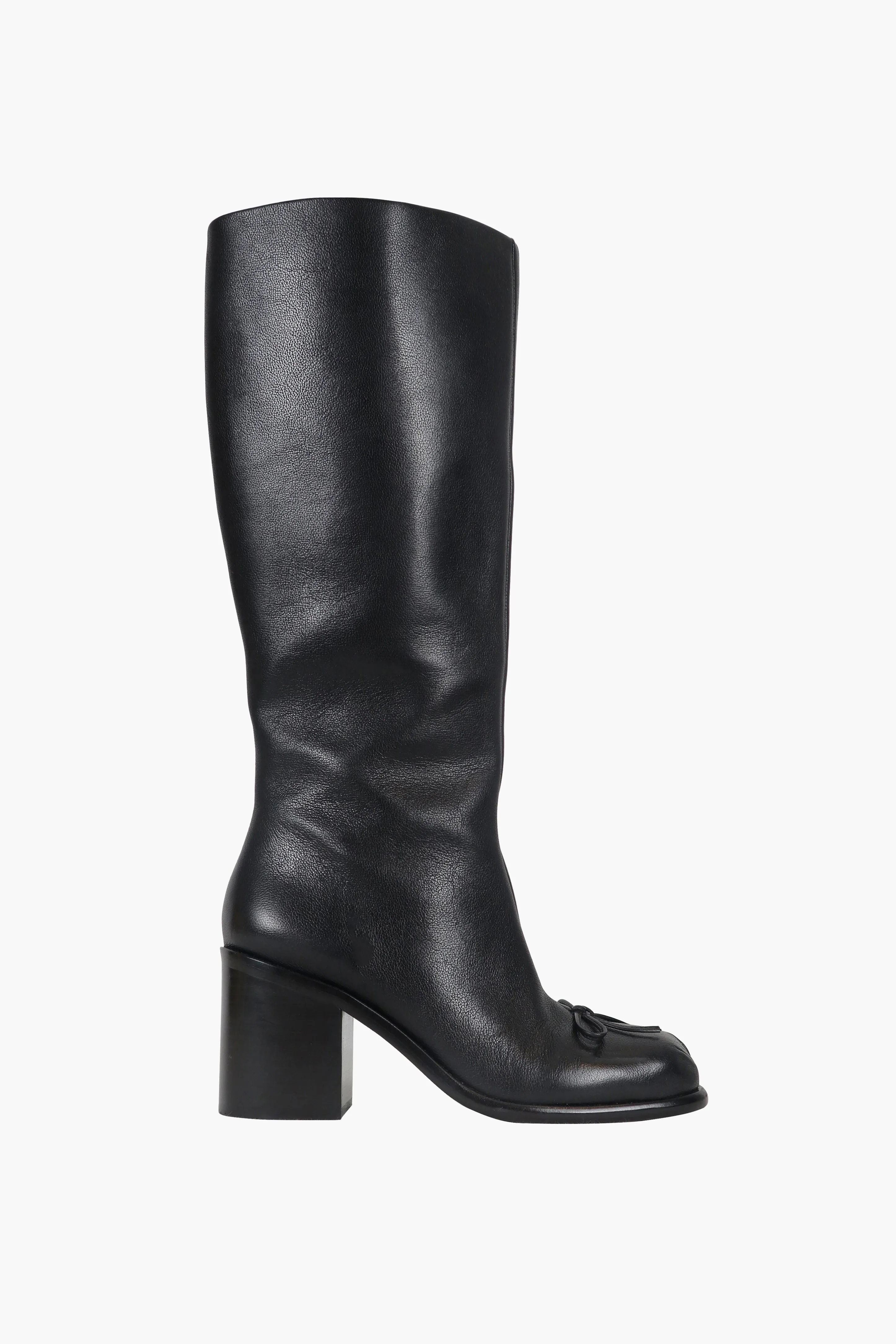 KNEE HIGH POINTE BOOT IN BLACK