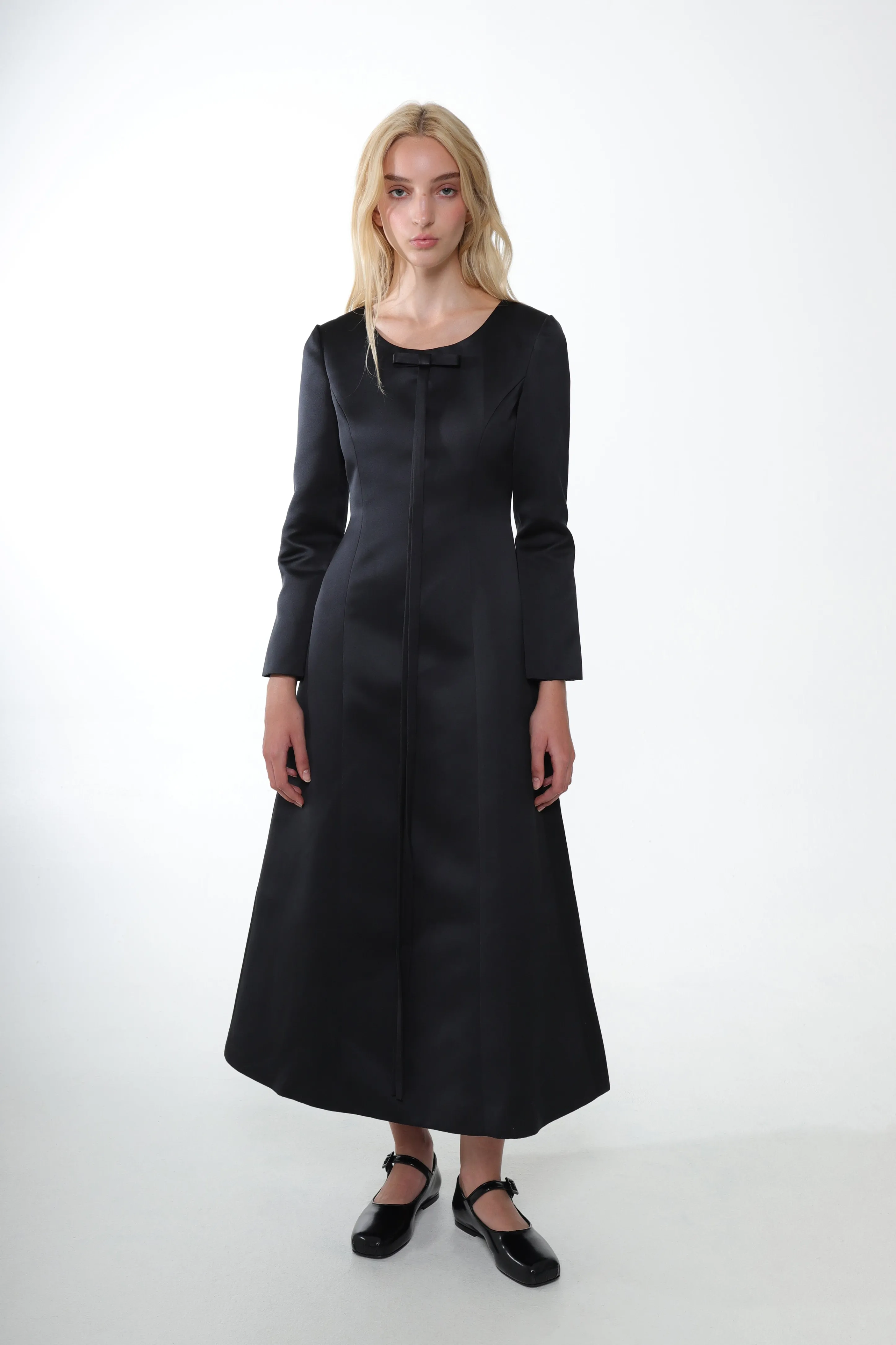 TOSHI DRESS IN BLACK