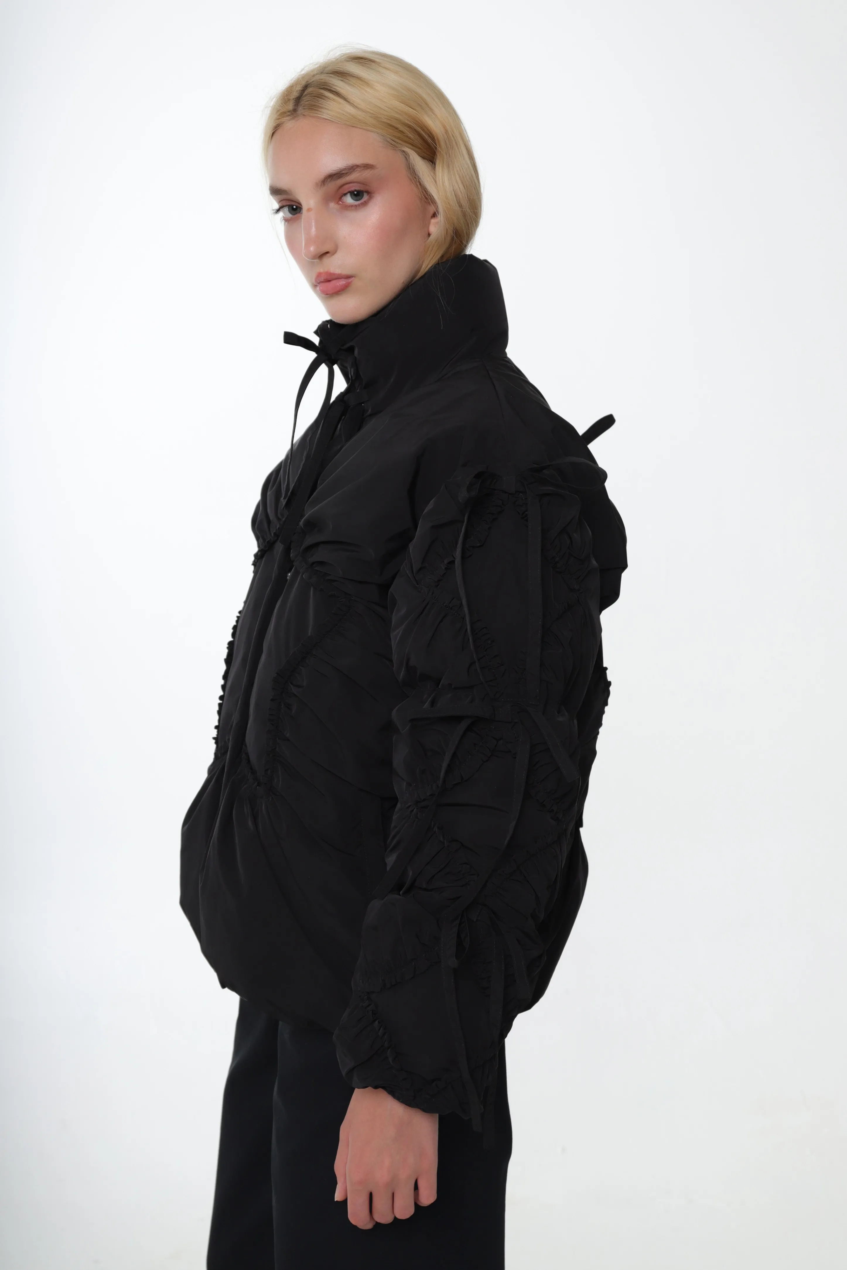 ETOILE PUFFER IN BLACK