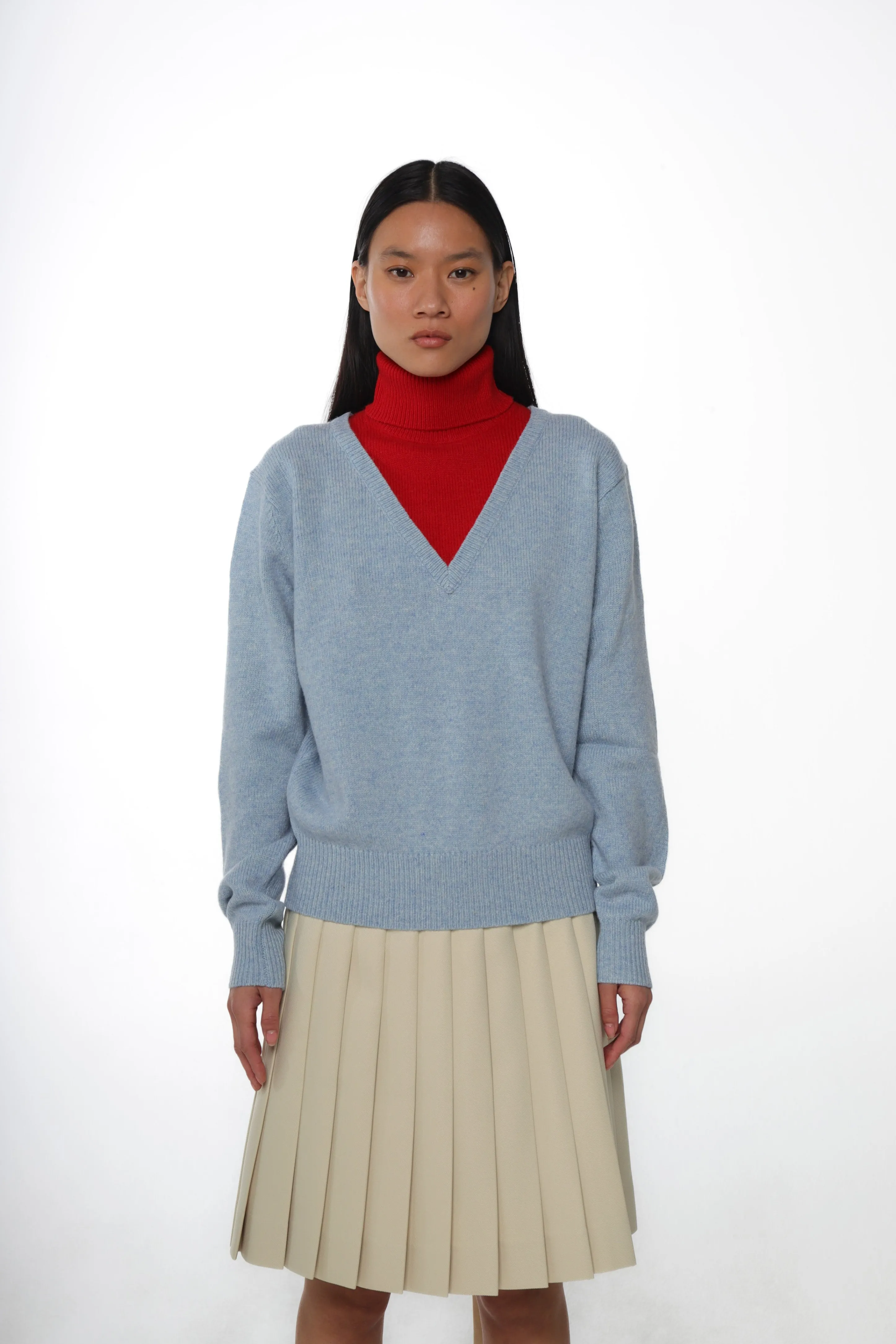 BAMBOO SWEATER IN LIGHT BLUE